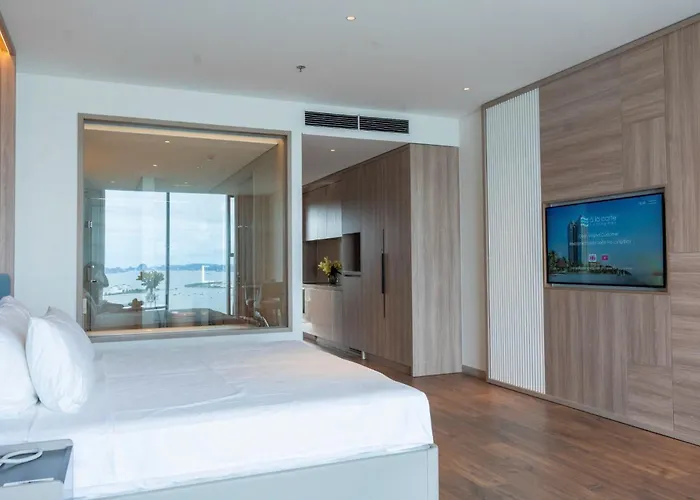 A La Carte Sea View High Floor Căn hộ Hạ Long